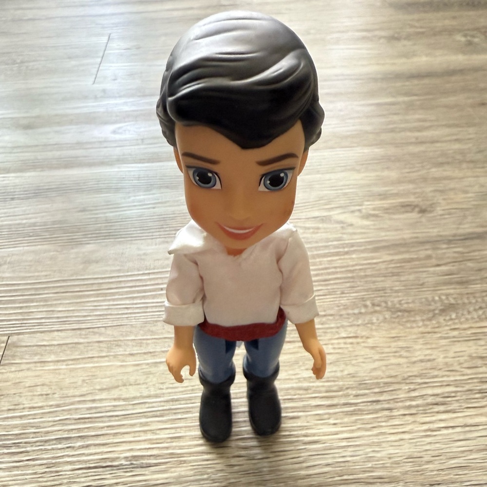 2/$20 Disney Prince Eric Playset - Picture 4 of 6